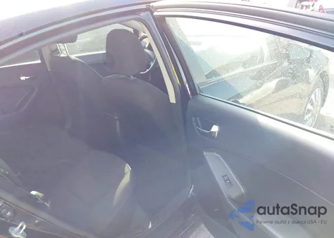 2014 Kia Forte Lx z USA, uszkodzony, nr VIN KNAFK4A60E5166881